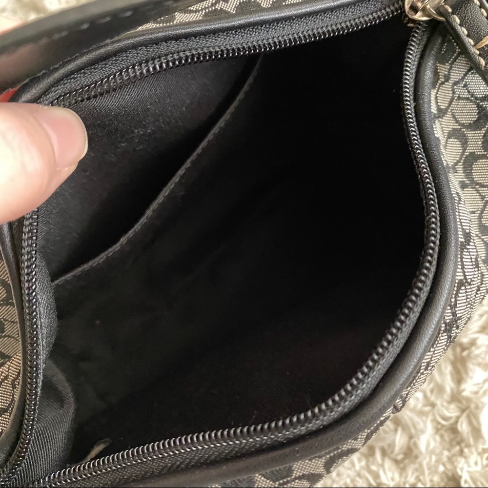 Coach Signature Handbag - Picture 6 of 9